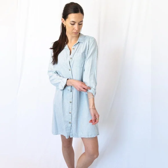 Button Down Dress - Picture 7 of 9